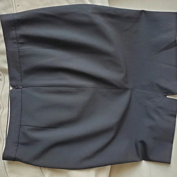 J.Crew Black Classic B-Stretch Wool Pencil Skirt 6 Petite - Picture 4 of 8